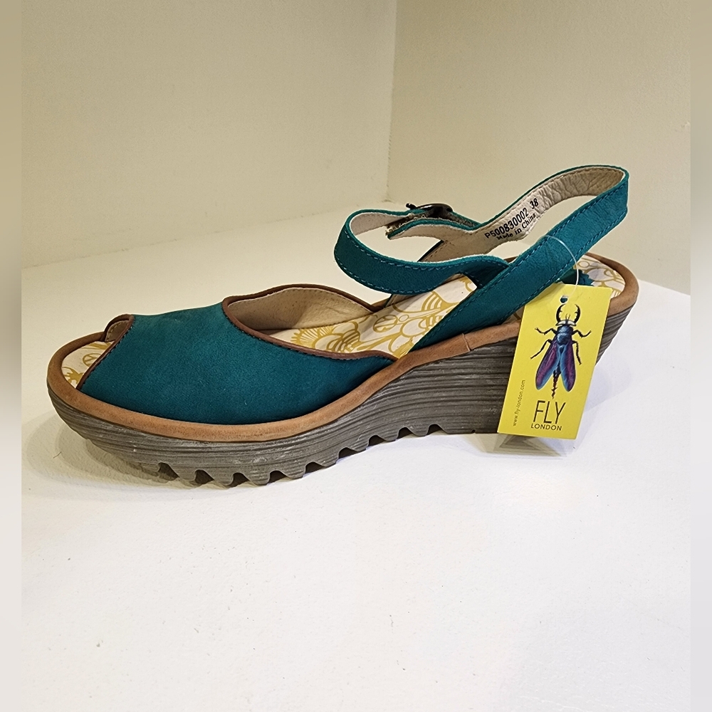 NWT Yora Fly London Teal Wedge Sandals Mary Jane strap